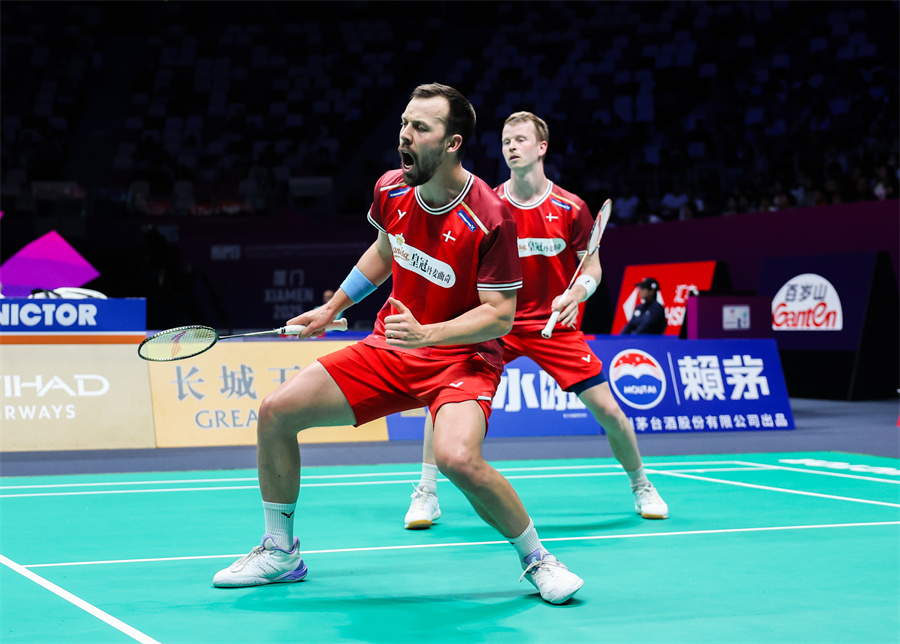 赛场上更具 赛场上更具